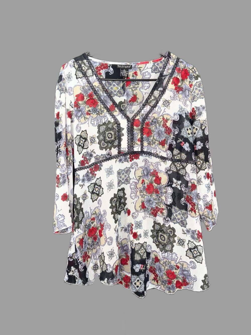 Bay Studio Career Petite Floral Medallion V-Neck Tunic Blouse